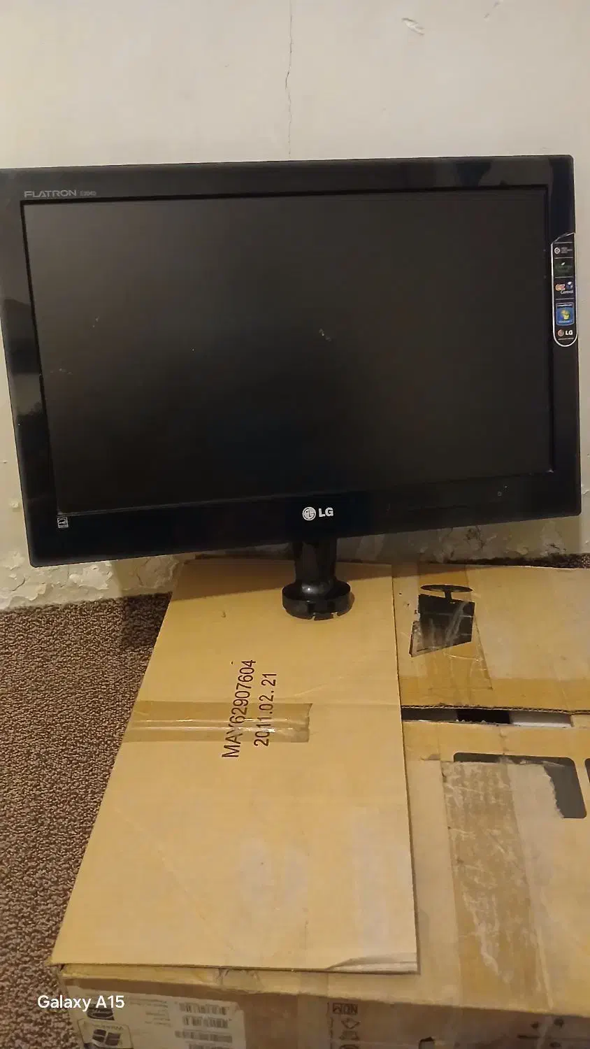 تلویزیون|تلویزیون و پروژکتور|چهاردانگه (تهران), |دیوار