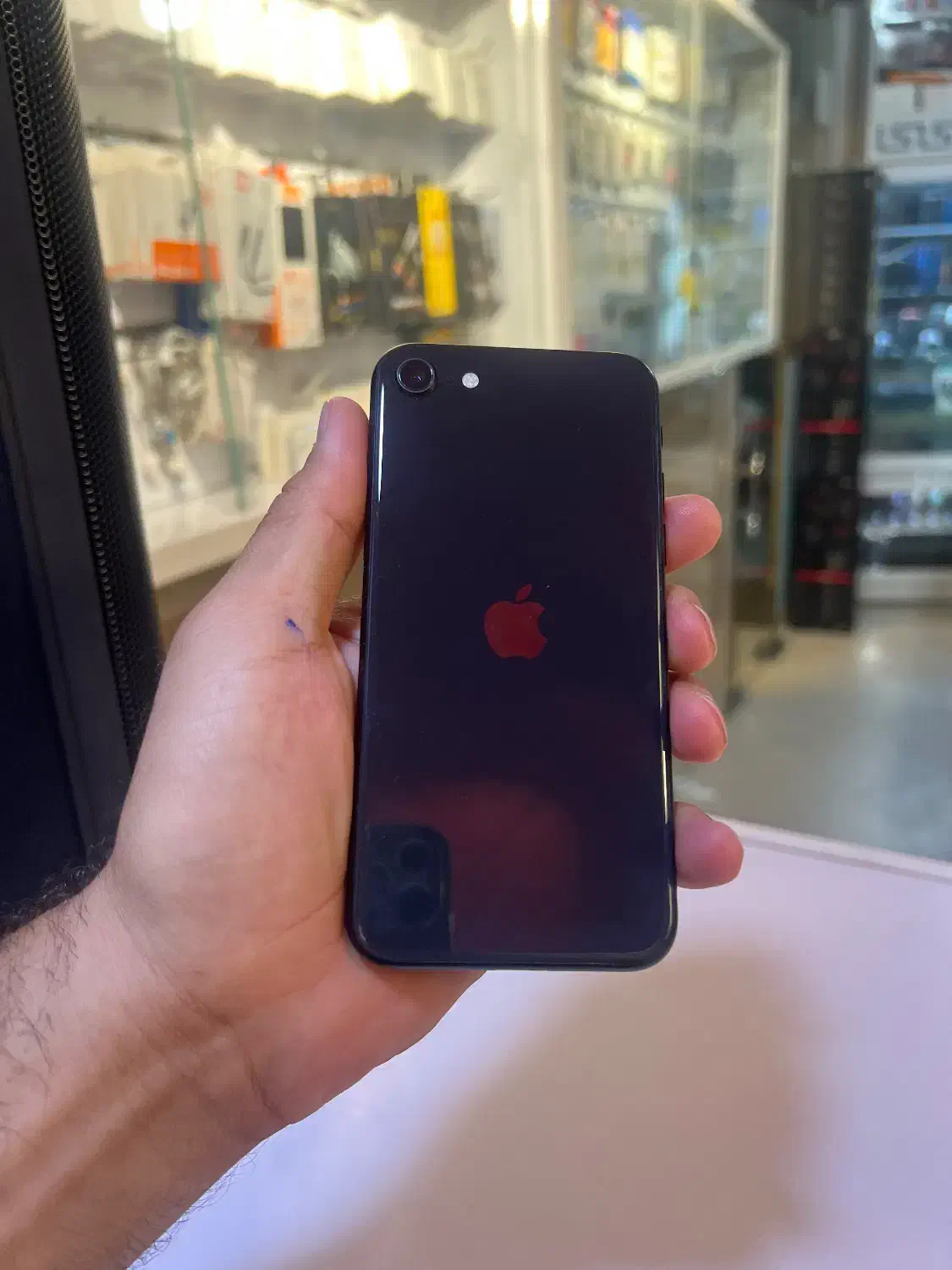 اپل Se2020 باحافظه 128 گیگ|موبایل|گنبد کاووس, |دیوار