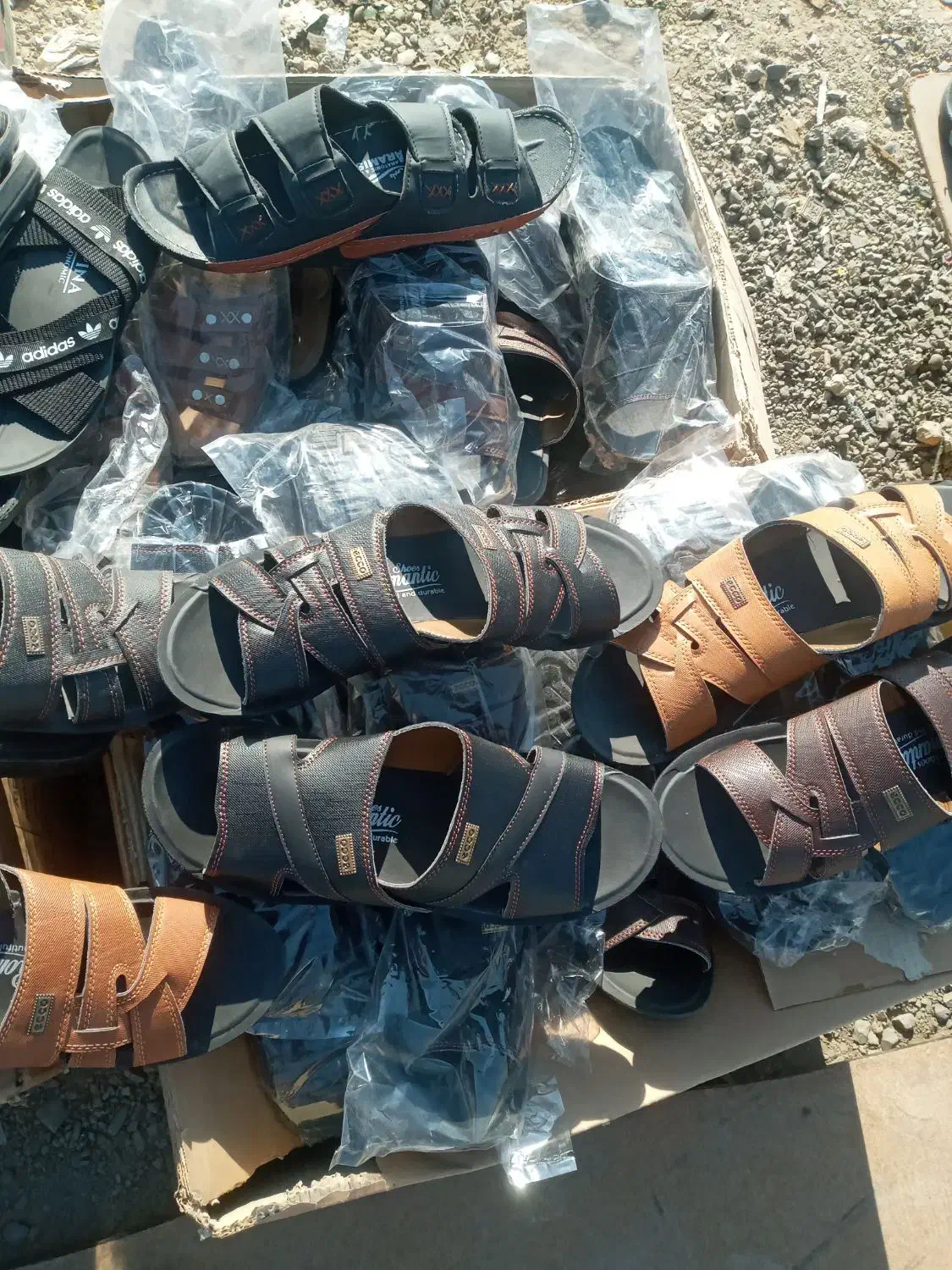 دمپایی پی یو|کیف، کفش، کمربند|چاه مبارک, |دیوار