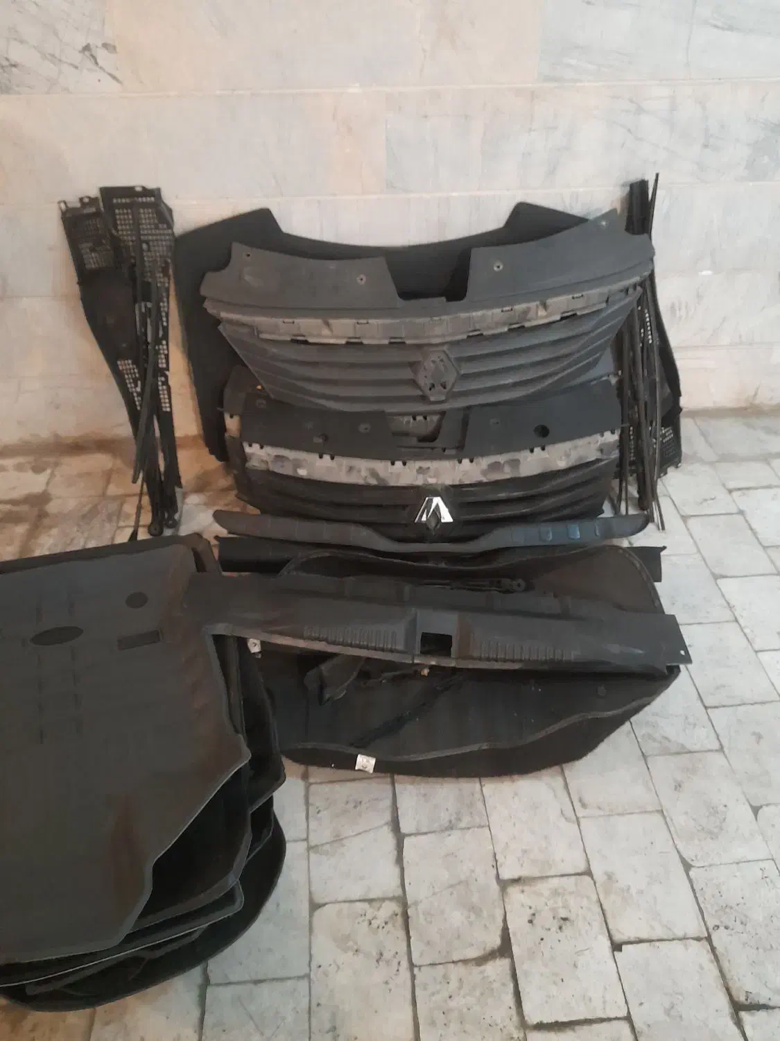 جلو پنجره برف پا کن ال۹۰ پلاس|قطعات یدکی و لوازم جانبی|ری, دولت‌آباد|دیوار