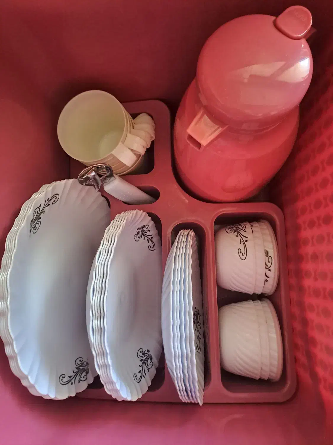 سبد پیک نیک|ظروف نگهدارنده، پلاستیکی، یکبارمصرف|اصفهان, باب الدشت|دیوار