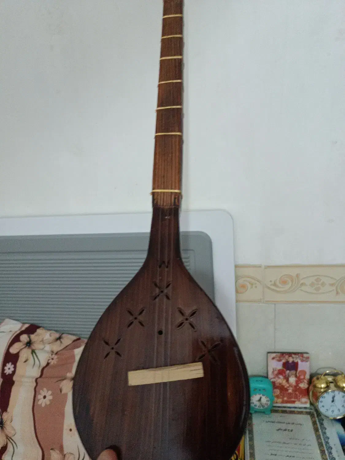 سه تار|سازهای سنتی|آبادان, |دیوار