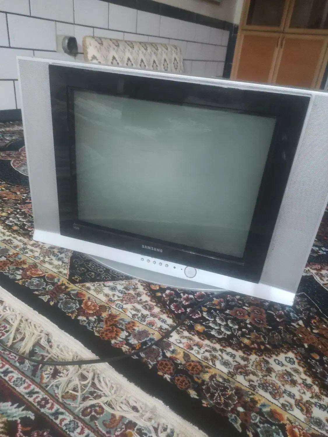 تلویزیون قدیمی سالم سالم|تلویزیون و پروژکتور|اندیمشک, |دیوار