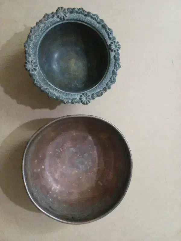 دو عدد کاسه خیلی قدیمی|کلکسیون اشیاء عتیقه|صباشهر, |دیوار