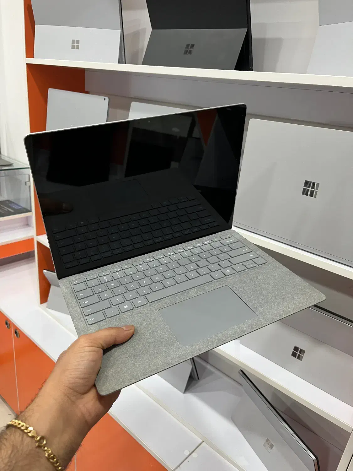 سرفیس لپتاپ ۲ surface laptop 2 i5/8/8/256|رایانه همراه|شیراز, ملاصدرا|دیوار