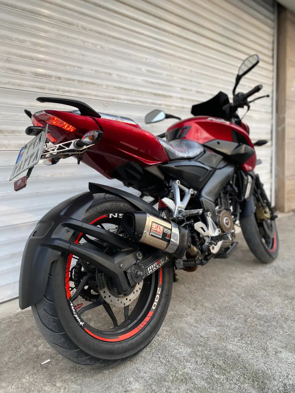 Ns200درحد|موتورسیکلت|رشت, ولکس|دیوار