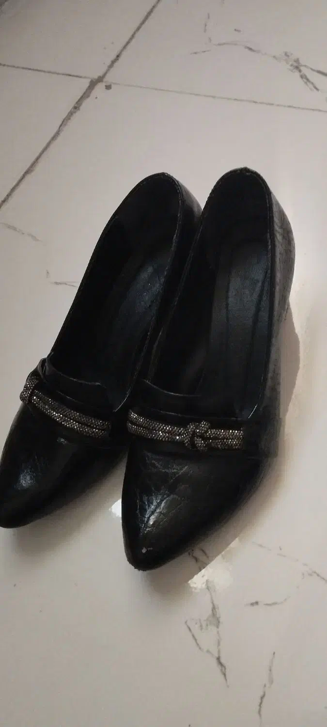 کفش|کیف، کفش، کمربند|خرمآباد, |دیوار