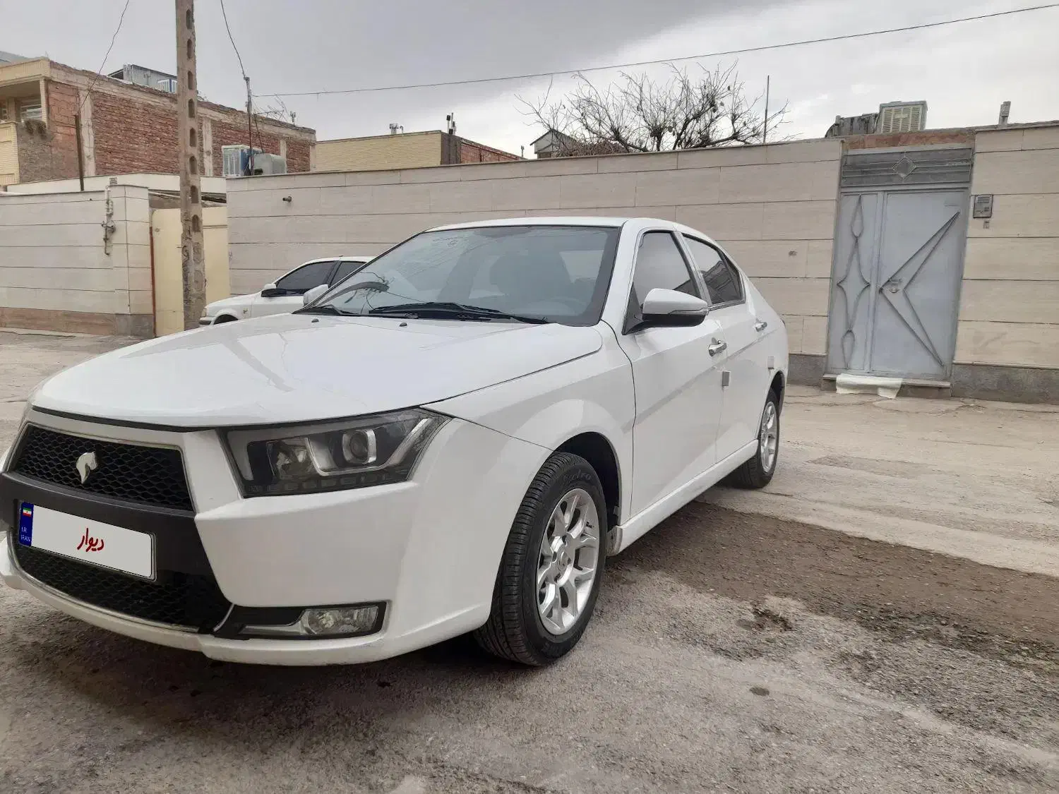 دنا پلاس۱۴۰۰ بوش آلمان|خودرو سواری و وانت|کرمان, |دیوار