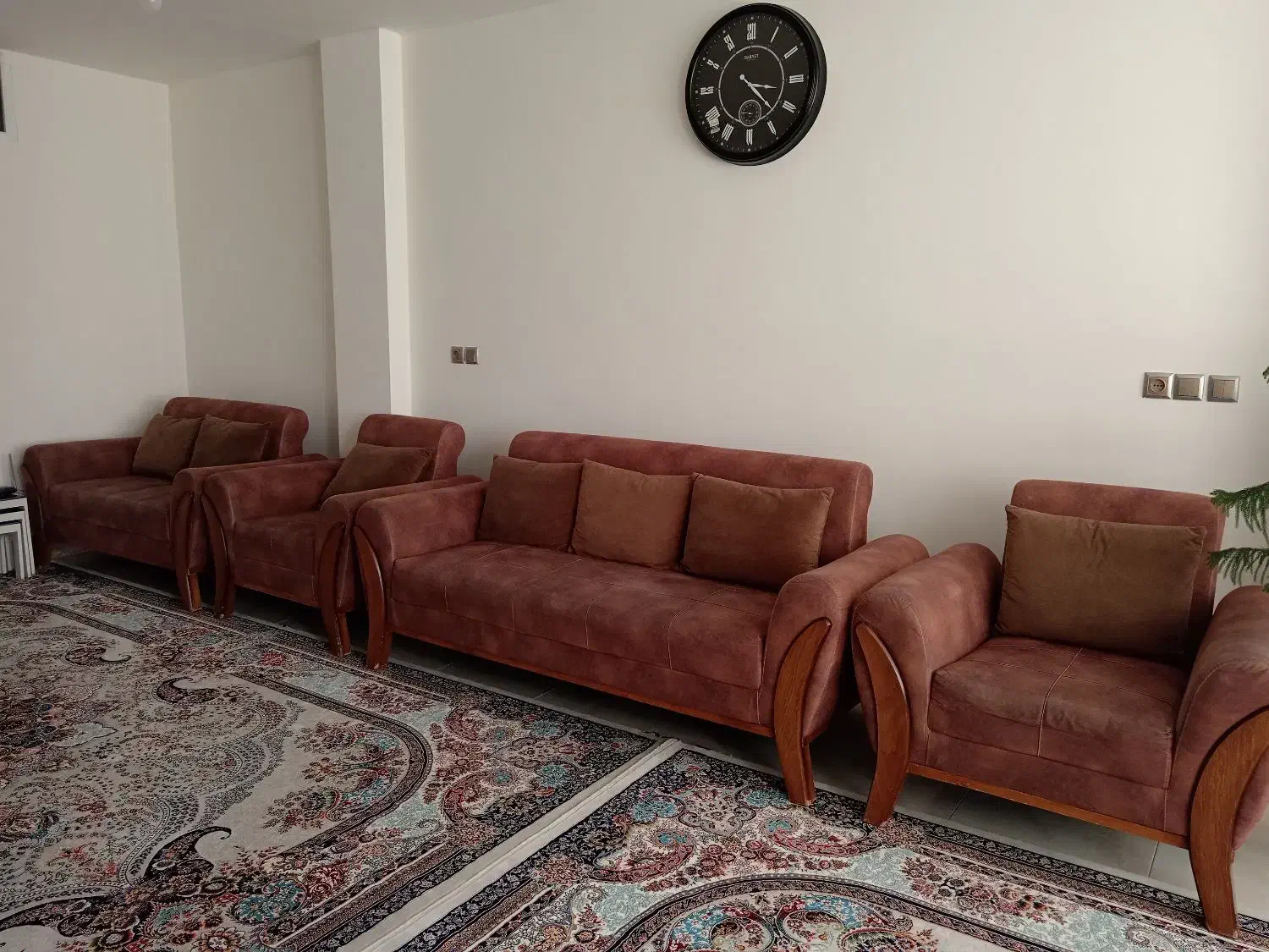 مبل|مبلمان خانگی و میز عسلی|نجفآباد, یزدانشهر|دیوار