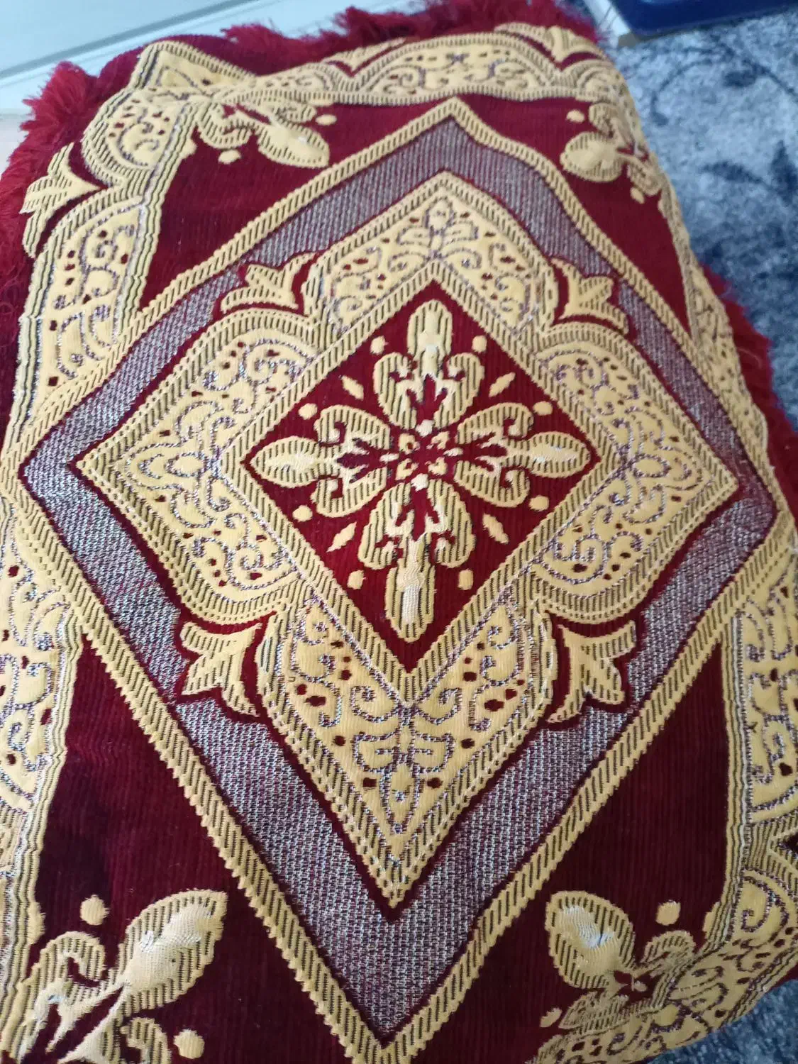 برگه بالش تازه|رختخواب، بالش، پتو|مریوان, |دیوار