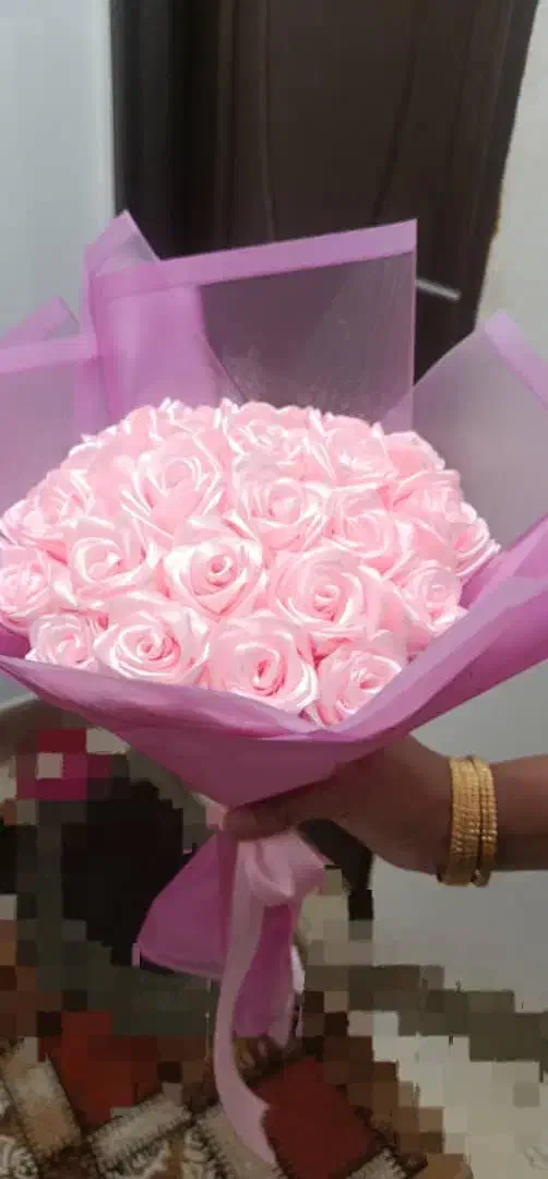 گل رز با روبان|گل مصنوعی|شیراز, شهرک ولیعصر|دیوار