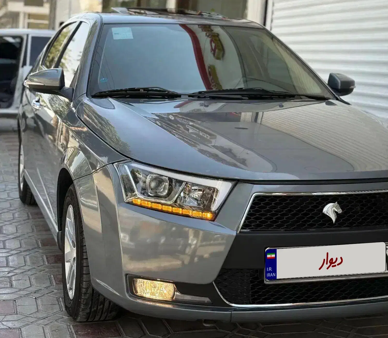 دنا پلاس تیپ ۲ فول مدل 1396 ساندروف دار|خودرو سواری و وانت|اصفهان, ملک‌شهر|دیوار