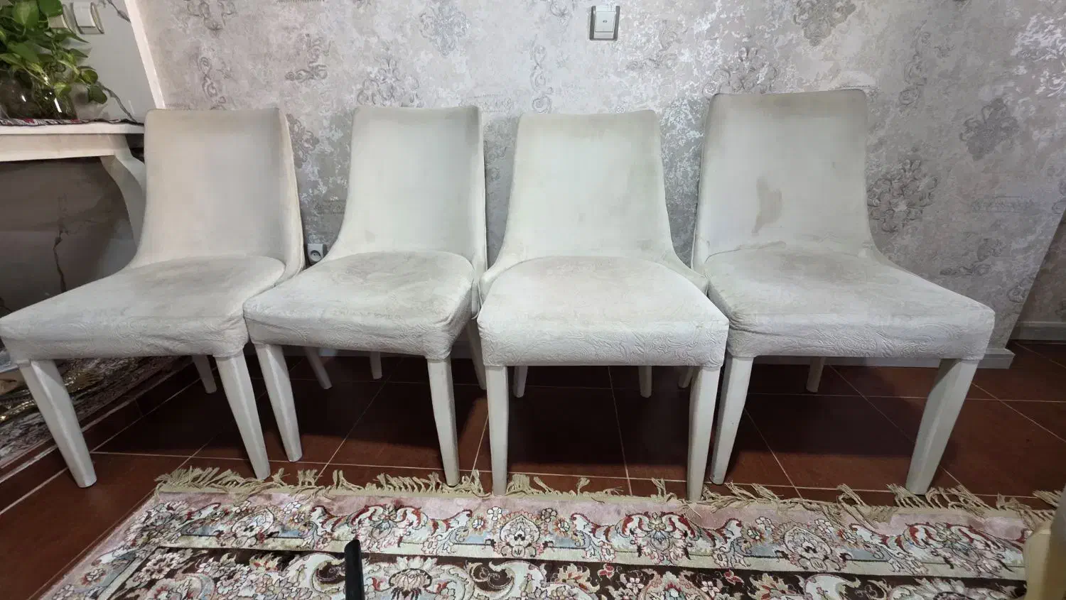 صندلی|صندلی و نیمکت|بندر انزلی, پاسداران|دیوار