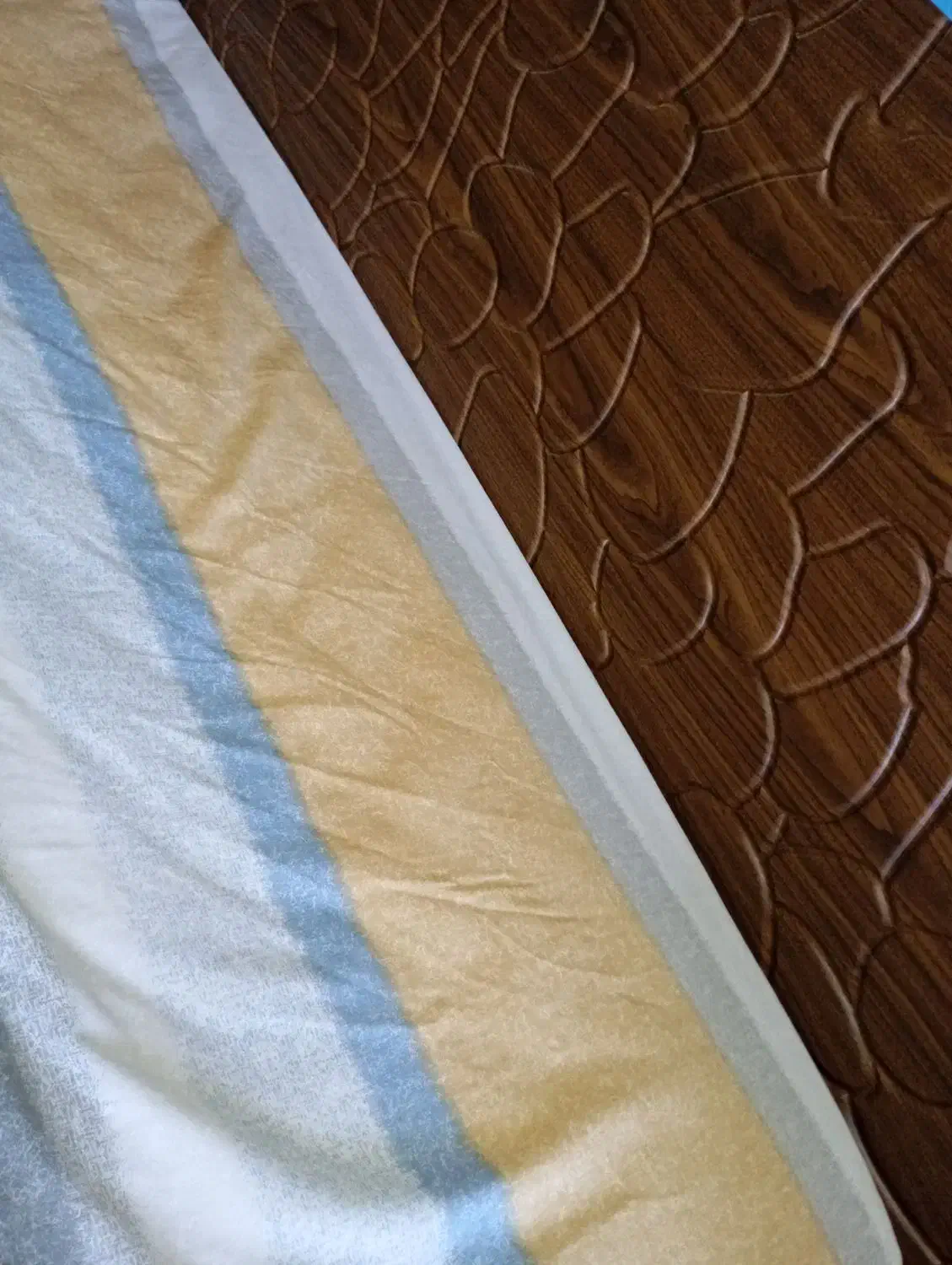 تخت دونفره به همراه خوشخواب دونفره نو،|تخت و سرویس خواب|بندر انزلی, گمرک|دیوار