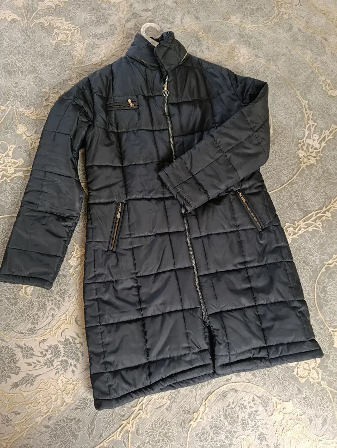 کاپشن خارجی  و بارانی مشکی|لباس|کرمانشاه, |دیوار