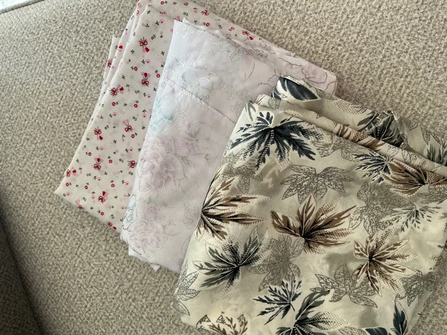 چادر رنگی و مشکی|لباس|شاهرود, |دیوار