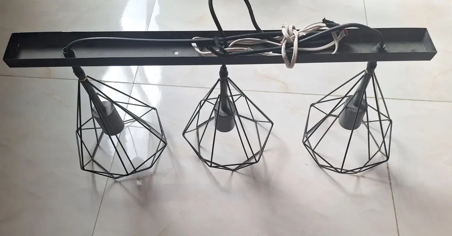 آویز سه شعله|لوستر و چراغ آویز|شاهین‌شهر, فدک|دیوار