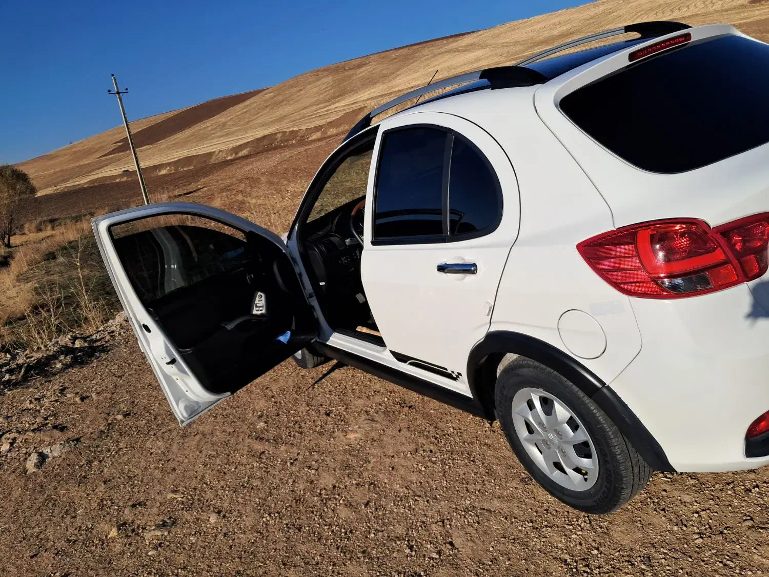 کوئیک ۱۴۰۲ بدون رنگ ضربه|خودرو سواری و وانت|جوانرود, |دیوار