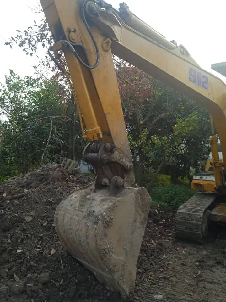 بیل لیبهر ۹۱۲|خودرو سنگین|چالوس, |دیوار