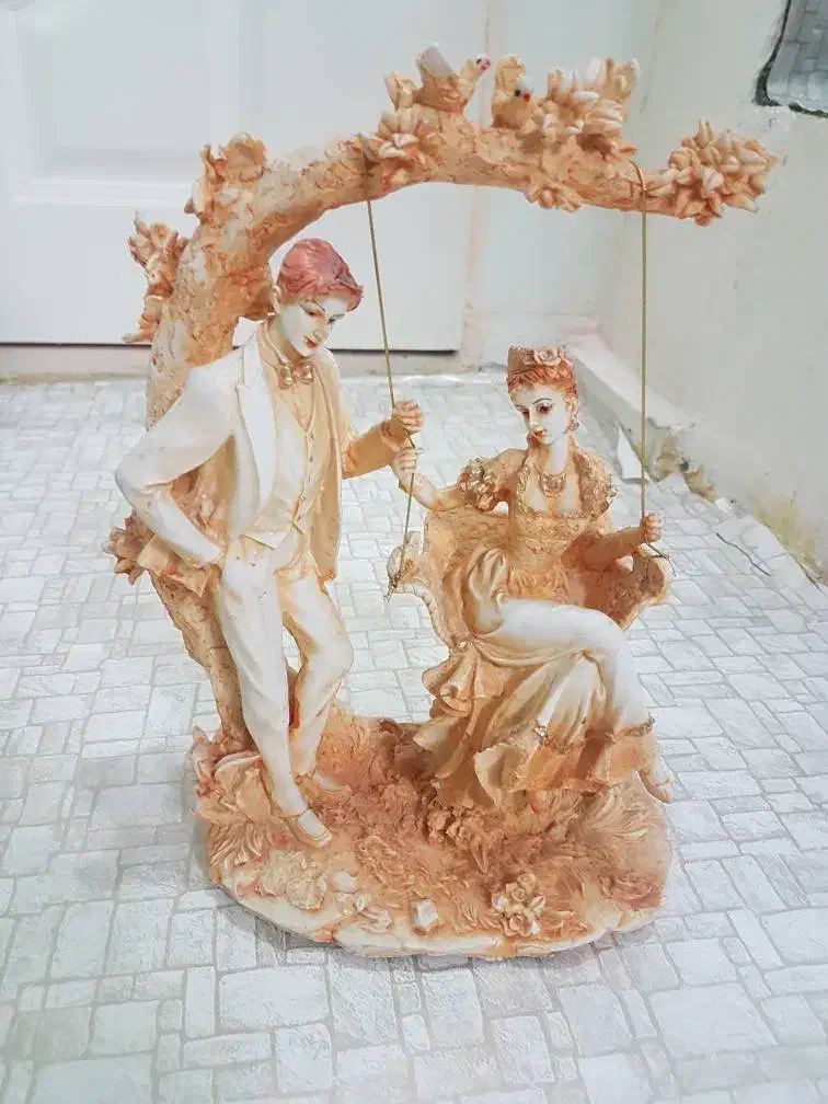 مجسمه وطاووس|مجسمه، تندیس، ماکت|تهران, باغ خزانه|دیوار