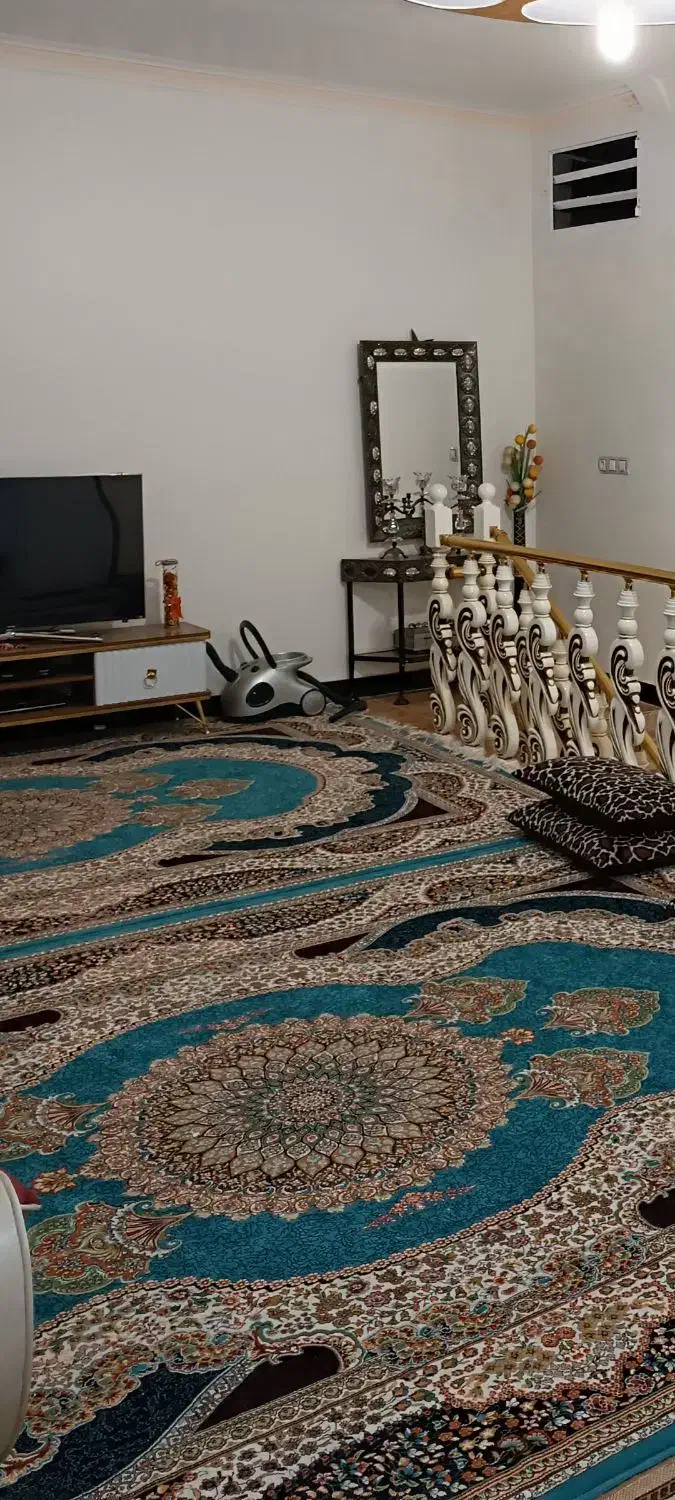 ۹ متری ۷۰۰ شانه|فرش|کوهدشت, |دیوار
