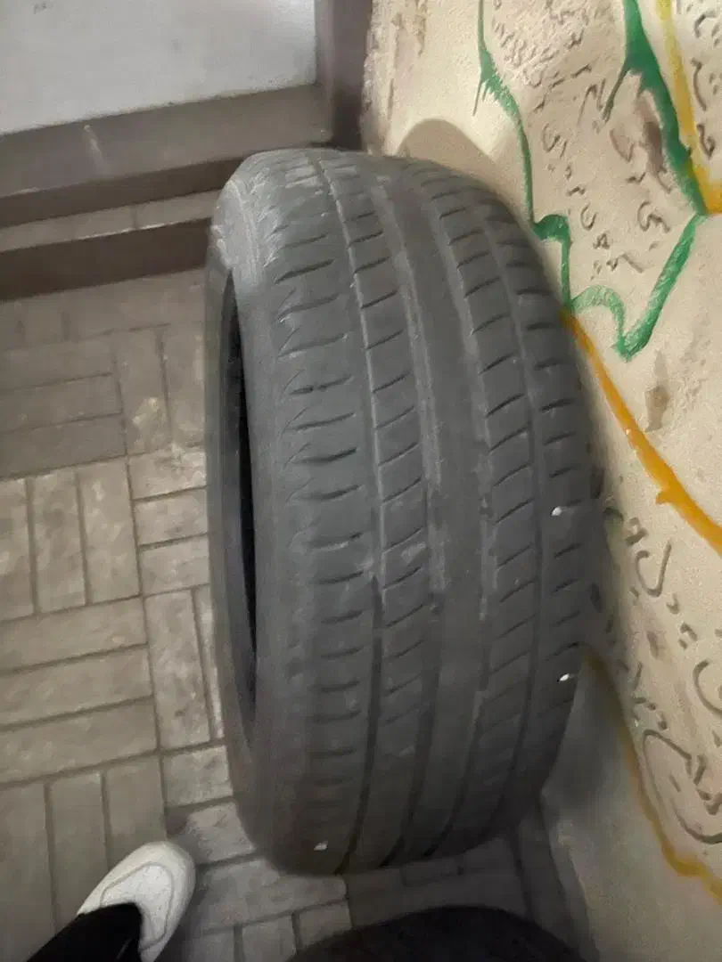دو حلقه لاستیک خودرو سراتو کویر یزد|قطعات یدکی و لوازم جانبی|تهران, سید خندان (جلفا)|دیوار