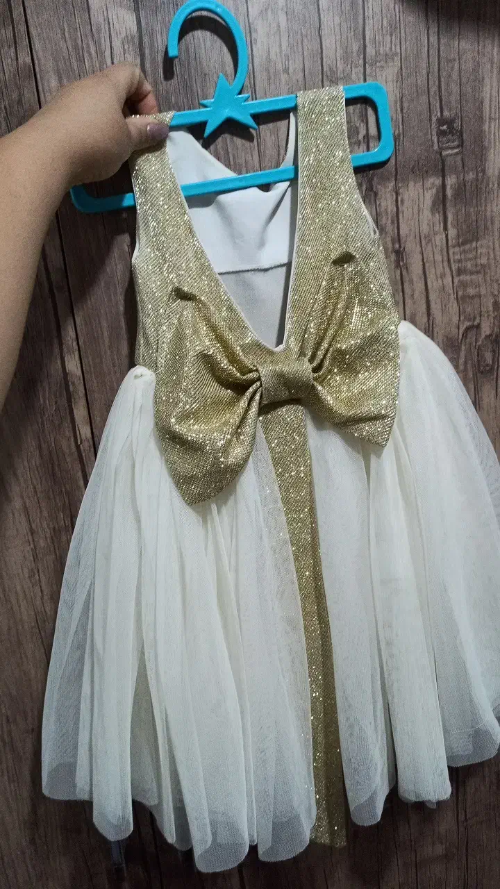 لباس دخترانه|لباس|فولادشهر, A1|دیوار