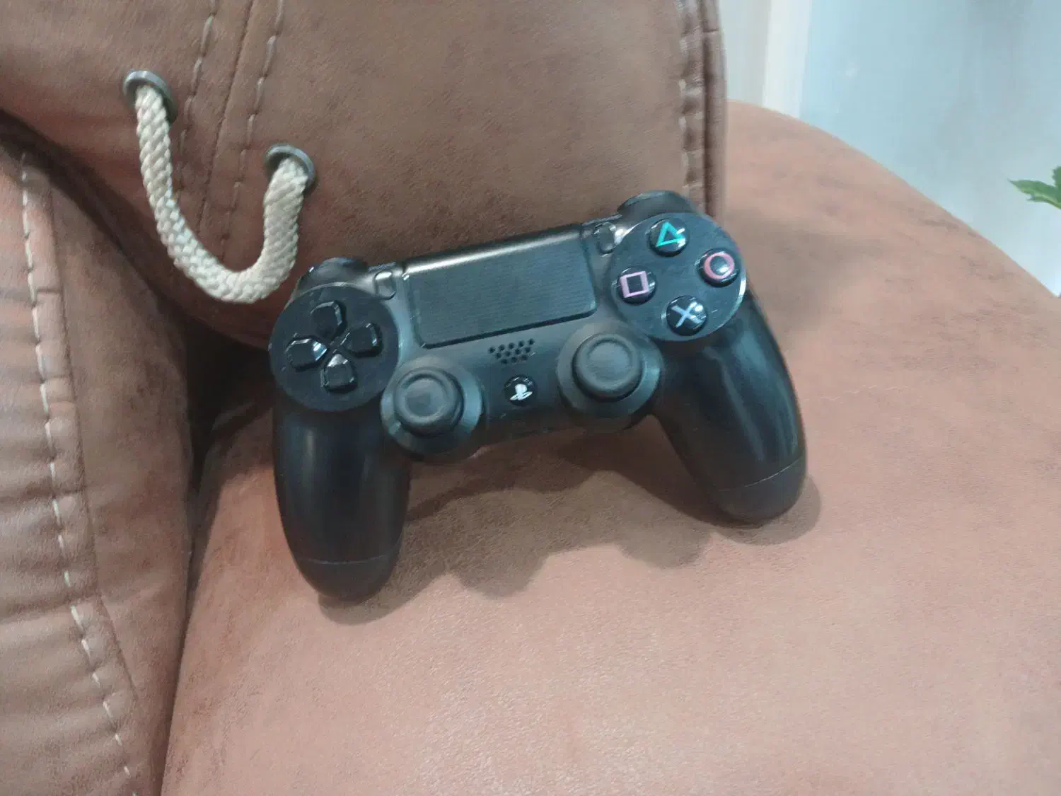 دسته ps4 در حد نو اصل|کنسول، بازی ویدئویی و آنلاین|اندیشه, شهرک مریم|دیوار