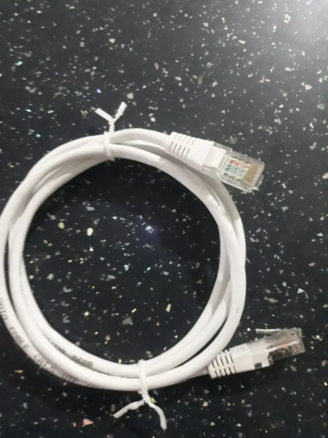 کابل داده شبکه|قطعات و لوازم جانبی رایانه|سنندج, |دیوار