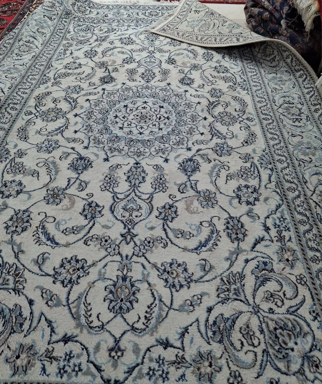 یک تخته فرش|فرش|تهران, والفجر|دیوار