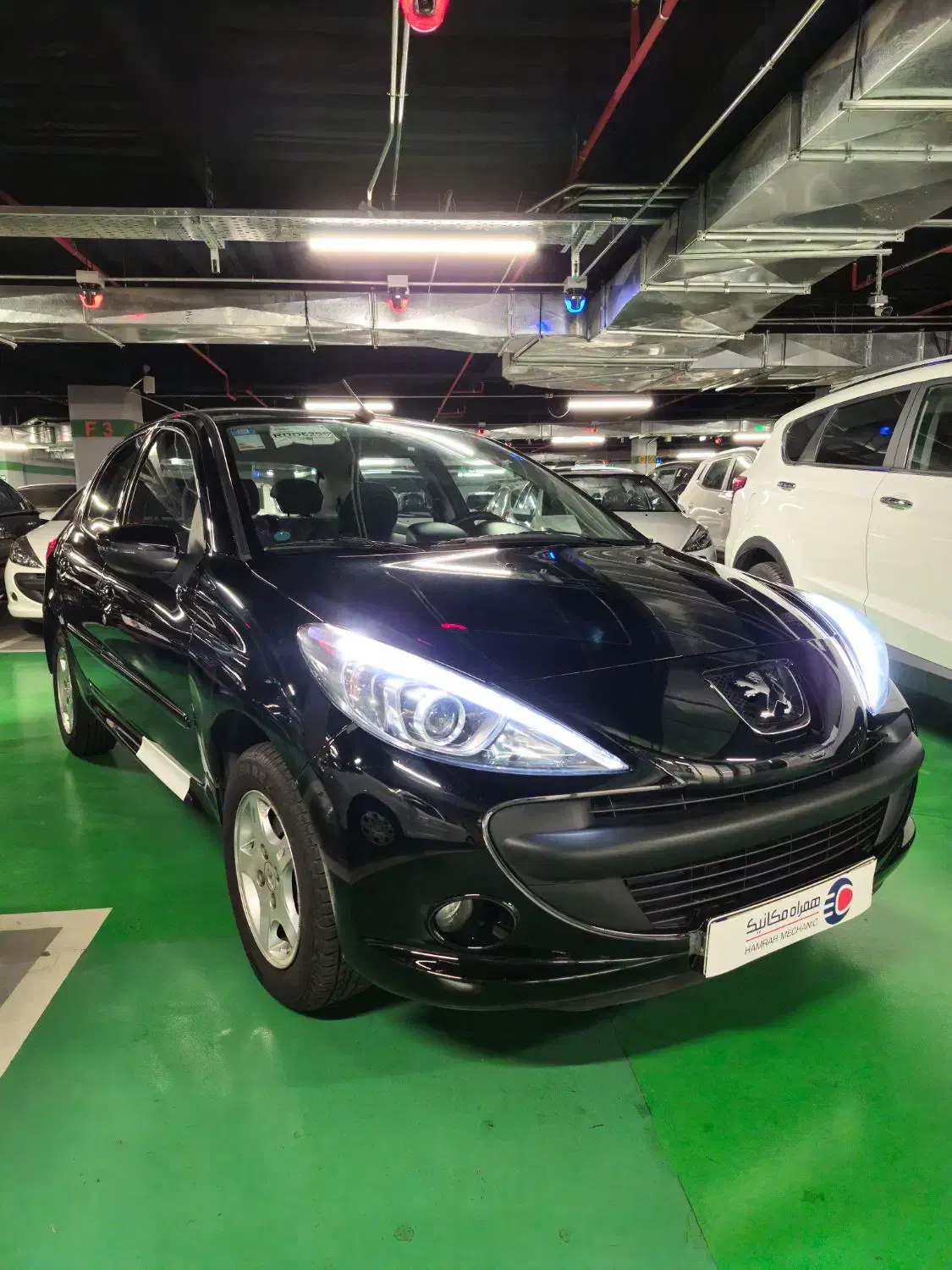 ۲۰۷ سقف فلز مدل ۴۰۳ اتومات با کارکرد ۲۰ هزار تا|خودرو سواری و وانت|تهران, پونک|دیوار