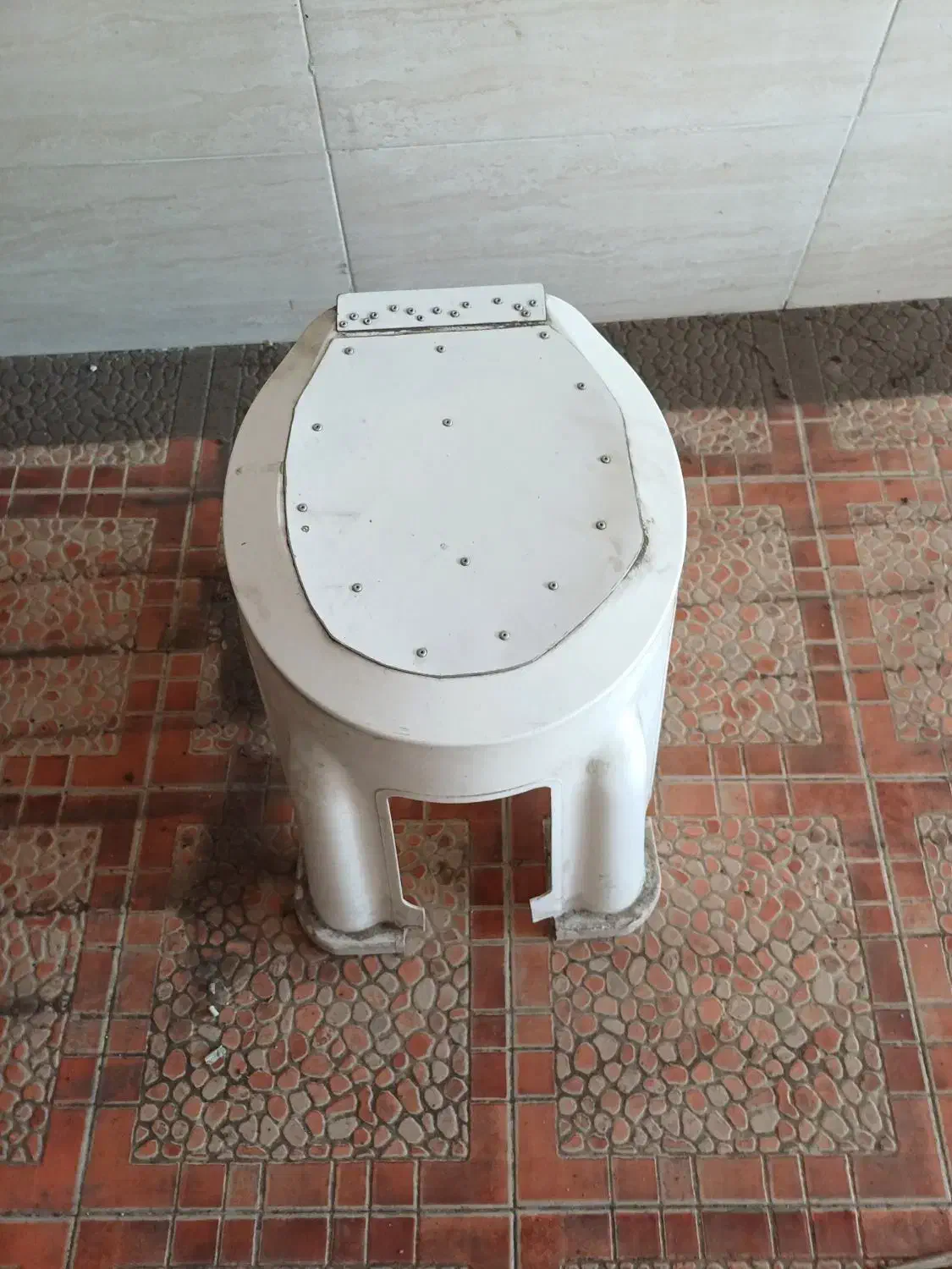 توالت فرنگی .|لوازم سرویس بهداشتی|رشت, فلسطین|دیوار