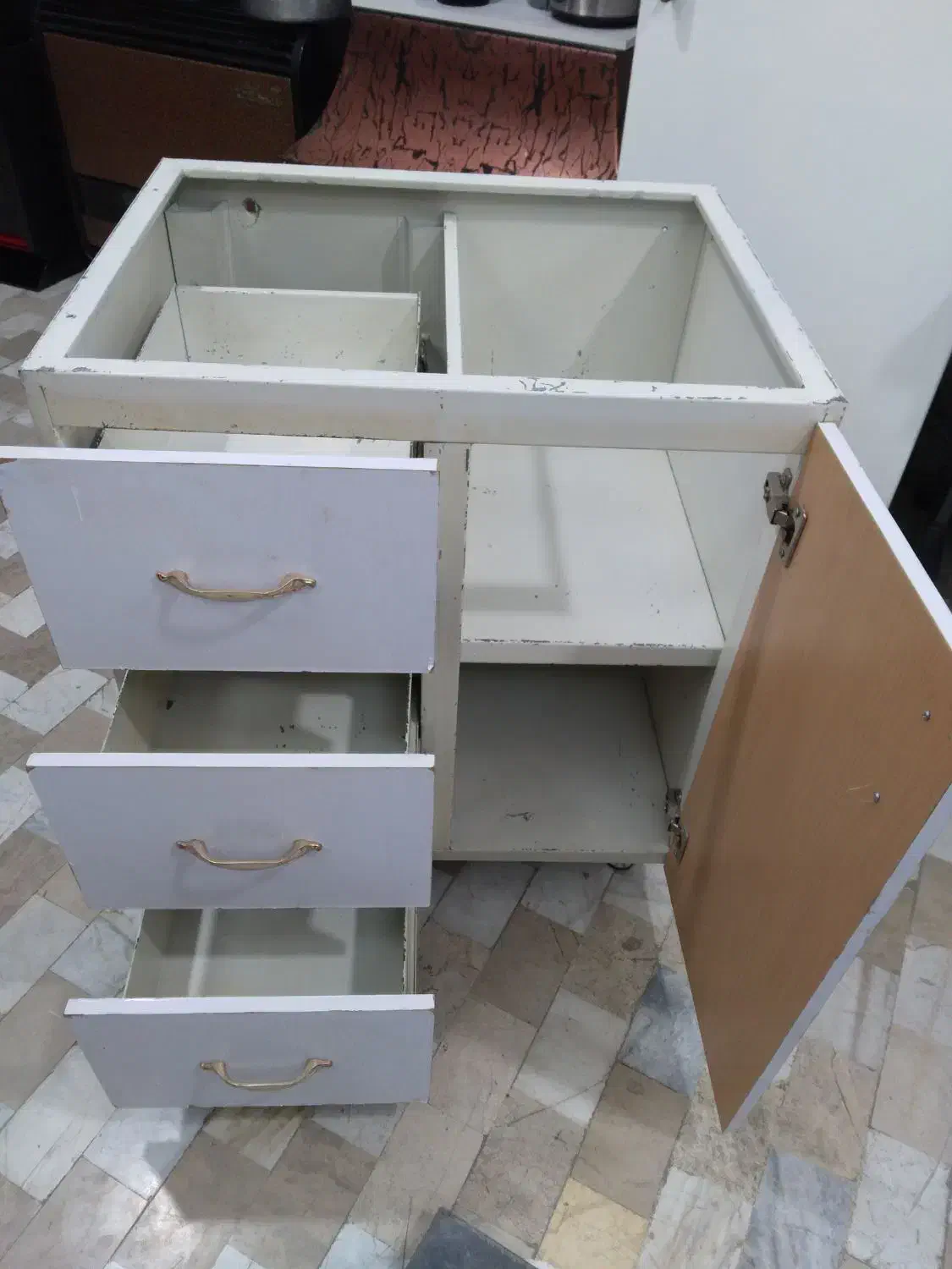 چندکابینت فلزی سالم وتمیز|مصالح و تجهیزات ساختمان|ورامین, ورامین|دیوار