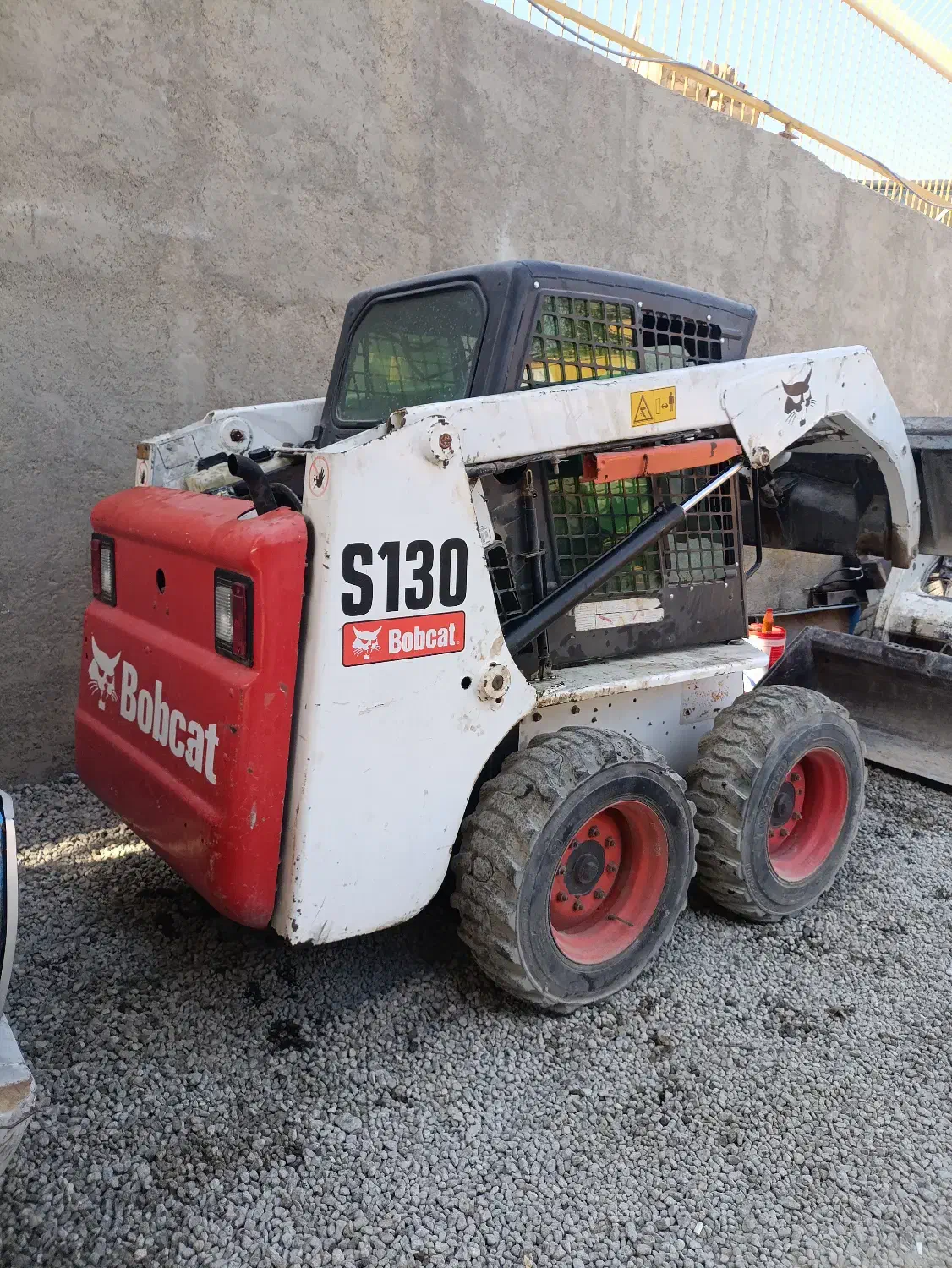 اجاره مینی لودر بابکت|خدمات حمل و نقل|اصفهان, دانشگاه اصفهان|دیوار