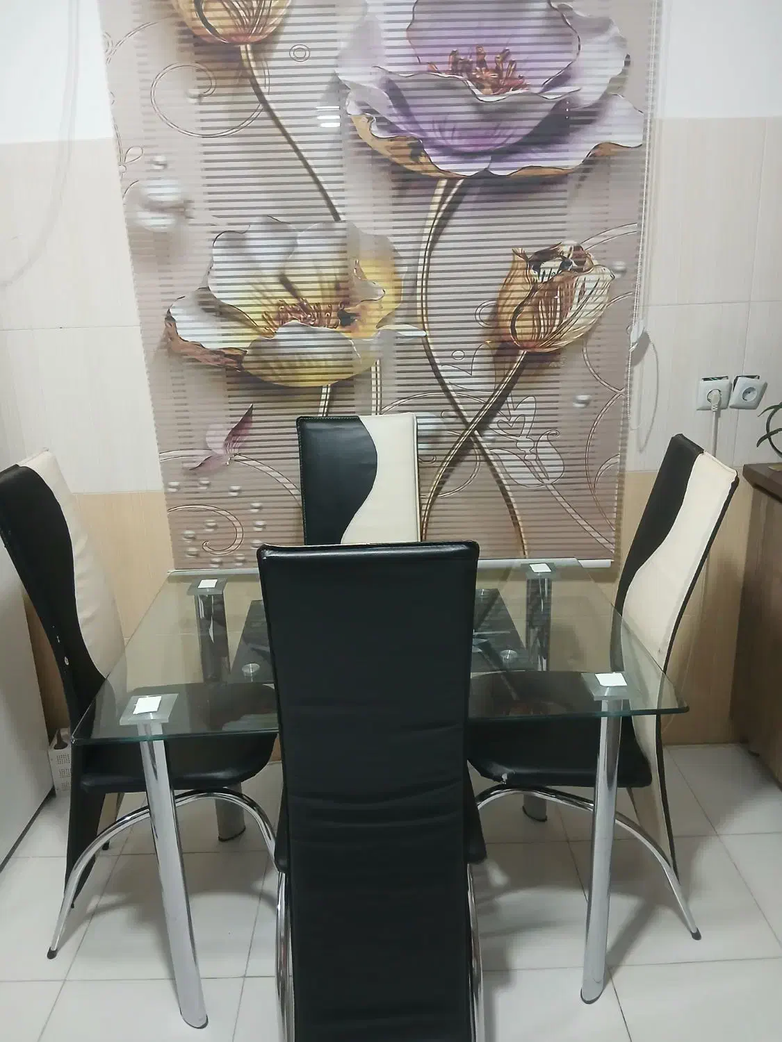 میز غذا خوری چهار نفره|میز و صندلی غذاخوری|ملایر, |دیوار