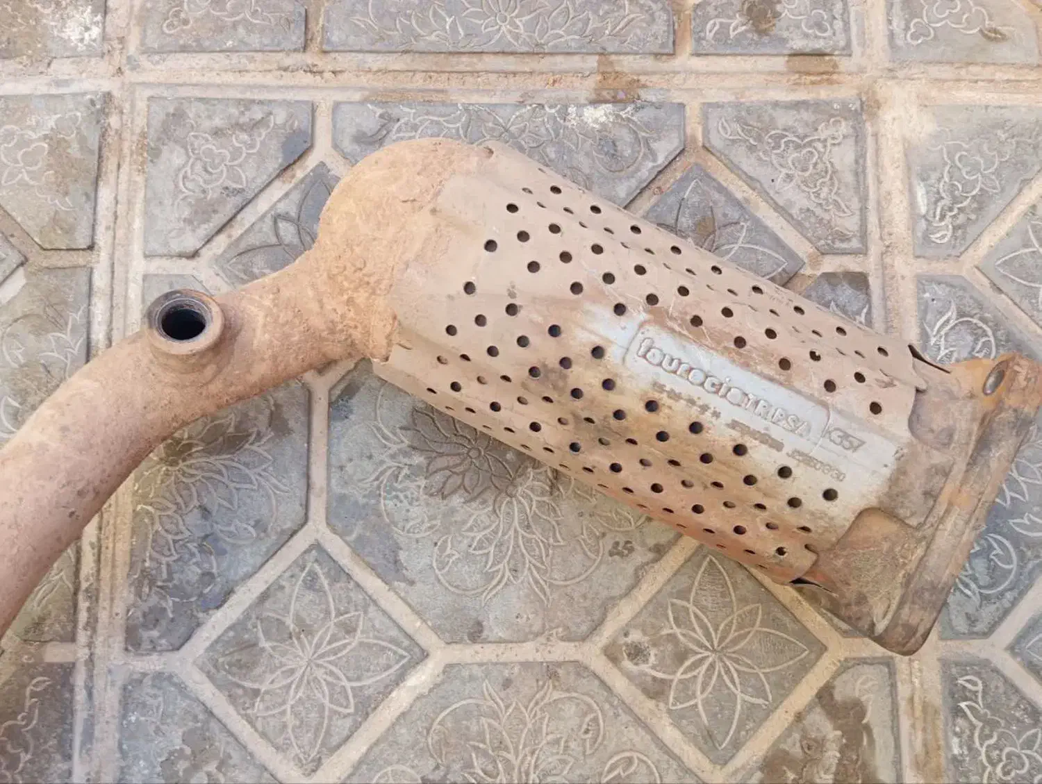 گلویی و اگزوزو و کاتاباکس|قطعات یدکی و لوازم جانبی|زاهدان, |دیوار