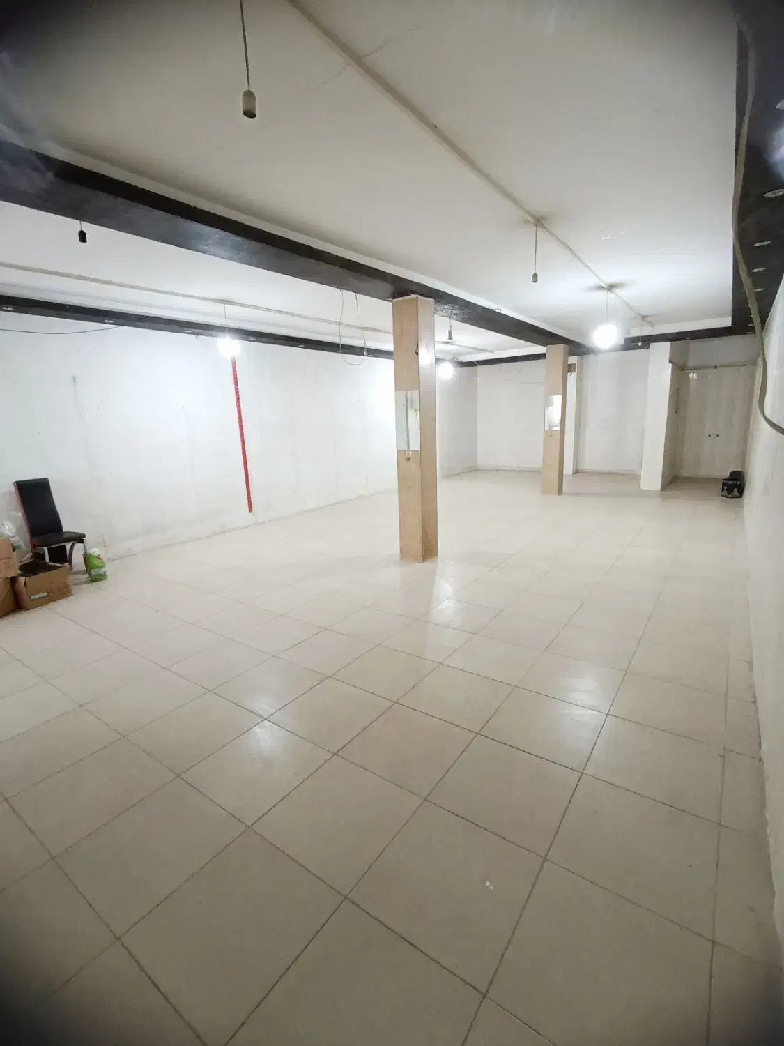 ۱۰۰ متر مغازه|اجارهٔ مغازه و غرفه|چهارباغ, |دیوار