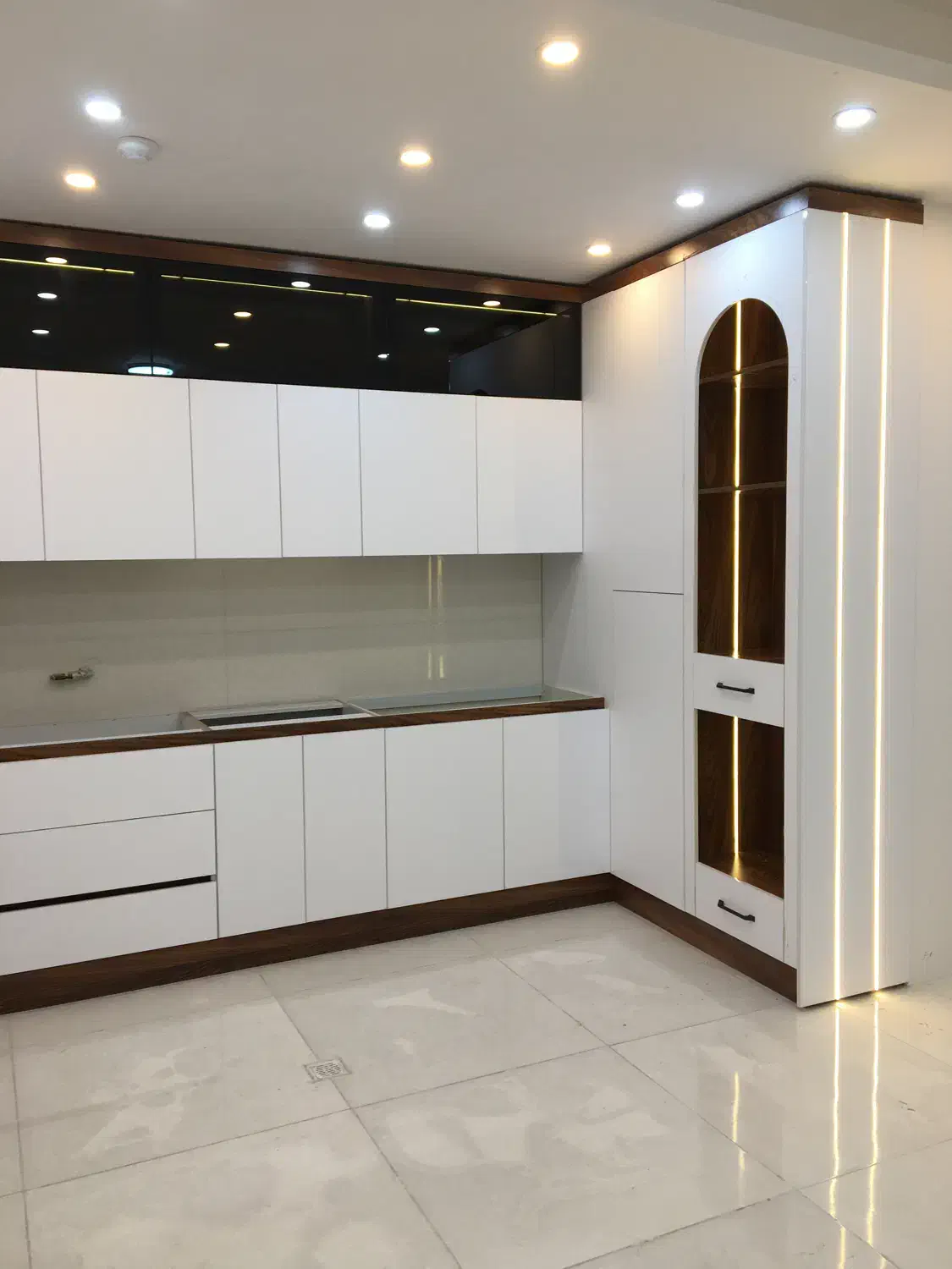 کابینت/کمد دیواری/نصب و تعمیرات|خدمات پیشه و مهارت|بندرعباس, |دیوار