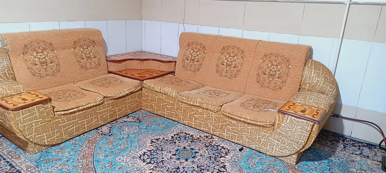 مبل هفت نفره|مبلمان خانگی و میز عسلی|قم, قلعه کامکار|دیوار