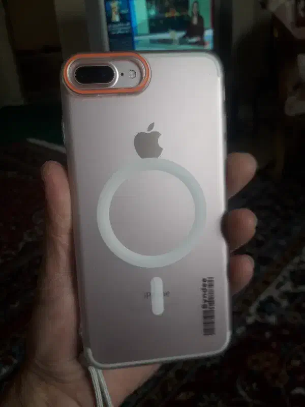 آیفون 7پلاس رزگلد 128g|موبایل|پرند, فاز ۶|دیوار