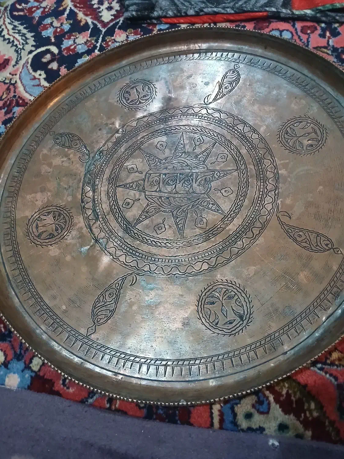 مجمع مسی یا باقلوا خوری قدیمی|کلکسیون اشیاء عتیقه|همدان, |دیوار