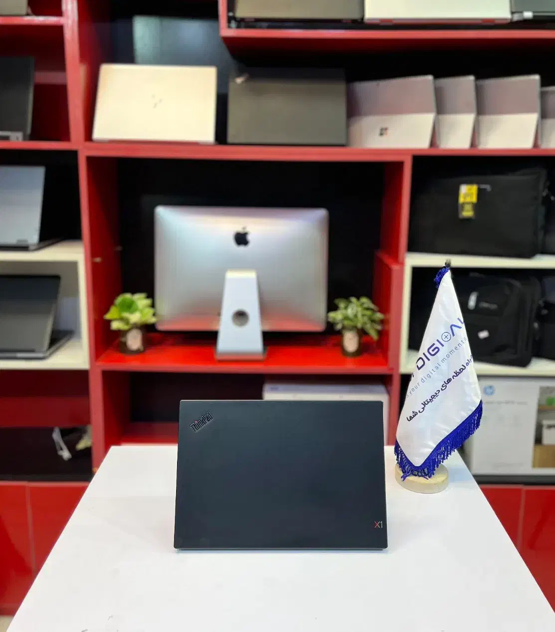 Lenovo x1 carbon i5 نسل هشتم فوق باریک و سبک|رایانه همراه|بندر انزلی, سامانسر|دیوار