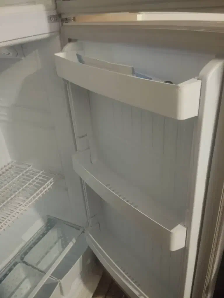 یخچال|یخچال و فریزر|رودخانه, |دیوار