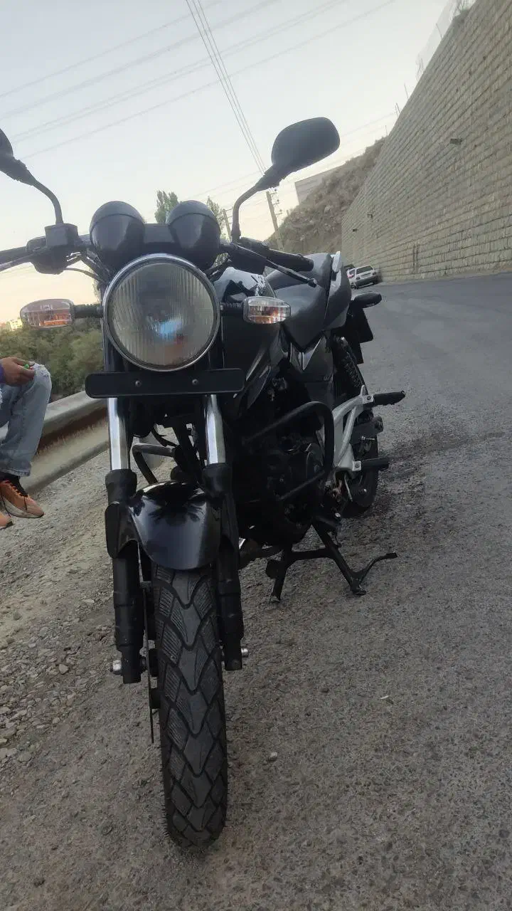 پالس ۱۸۰ ug4|موتورسیکلت|تهران, تهرانسر مرکزی|دیوار