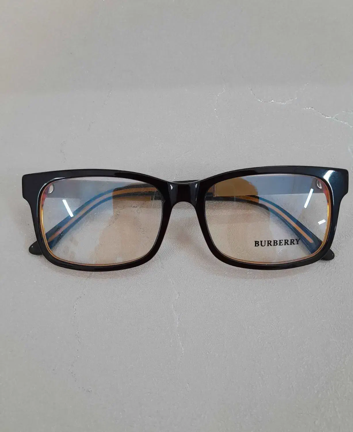 قرار داد خرید عینک با کمیته امداد|زیورآلات و اکسسوری|رشت, دباغیان|دیوار