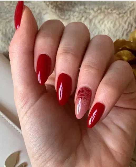 انجام کلیه خدمات ناخن باتخفیف و کیفیت فوق العاده|خدمات آرایشگری و زیبایی|رشت, دیانتی|دیوار