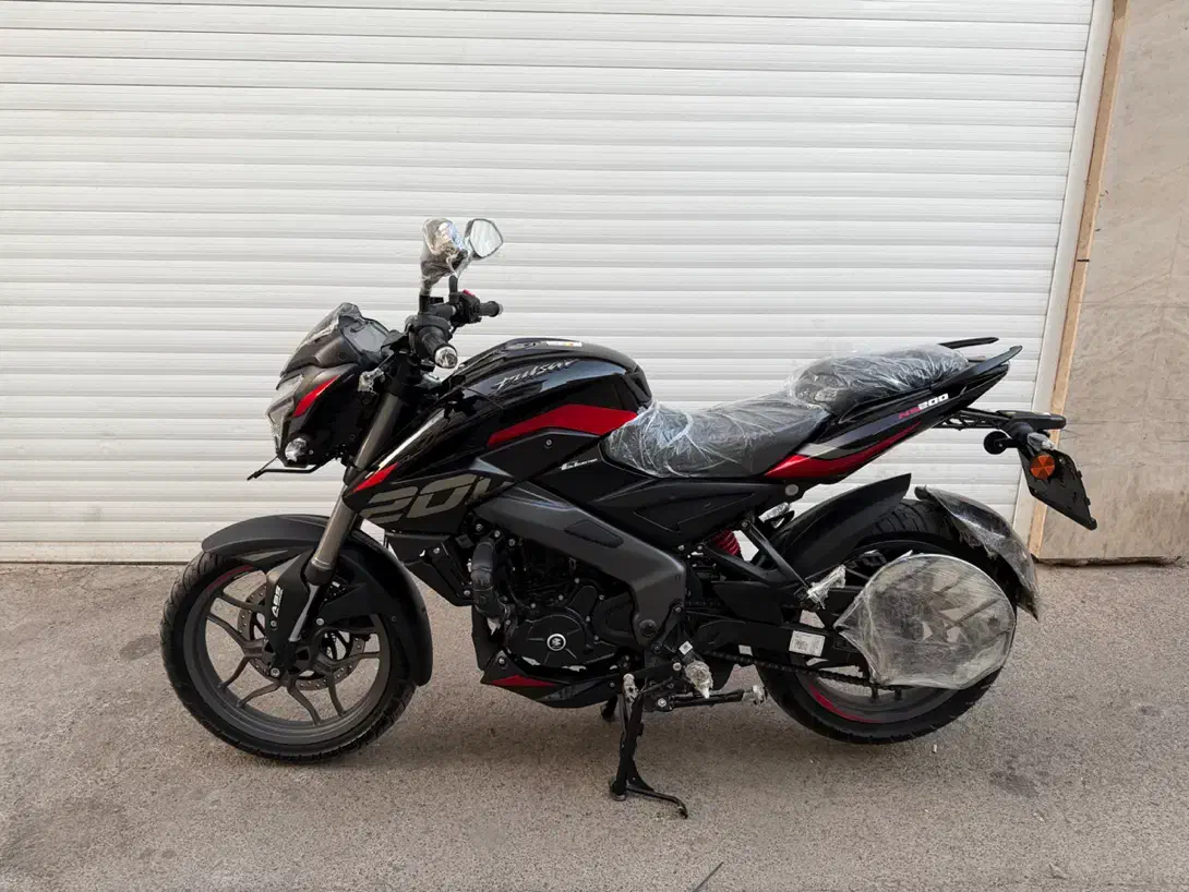 ان اس200 نیوفیس صفر۱۴۰۴|موتورسیکلت|قم, باجک یک|دیوار