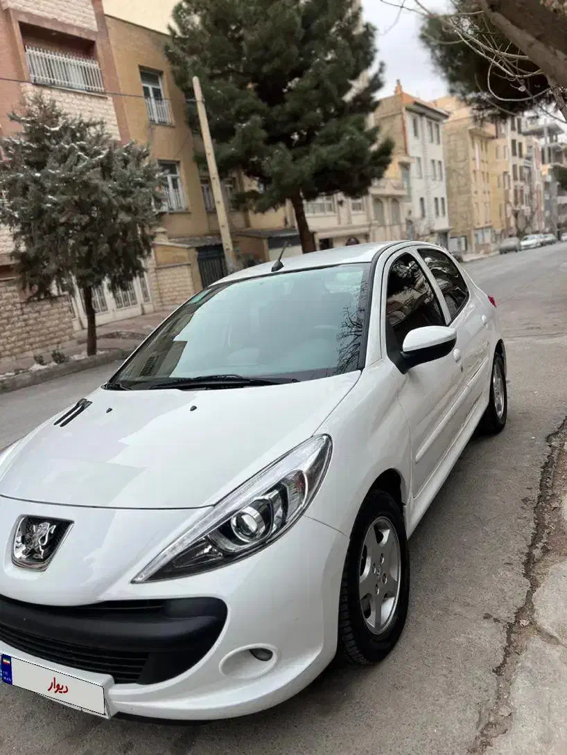 پژو ۲۰۷ مدل ۹۵ بی رنگ و بی خط وخش غری|خودرو سواری و وانت|تهران, بوستان چیتگر|دیوار