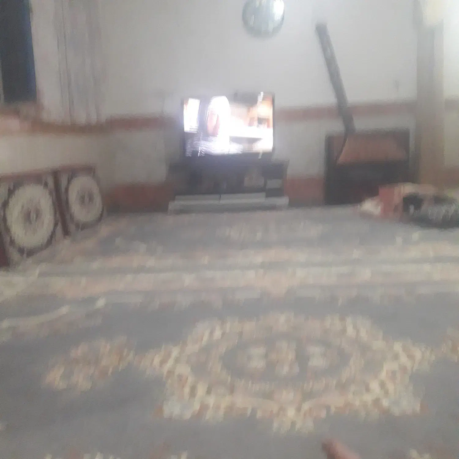 یک عدد تلوزیون ۳۲ تا ۳۹ سامسونگ اک بند ۹تومن|تلویزیون و پروژکتور|قم, شهرک امام حسین|دیوار