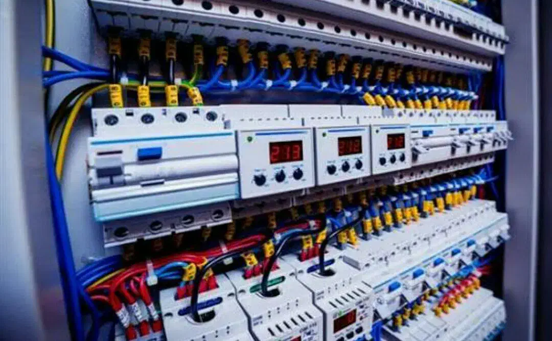 تاسیسات تابلو های صنعتی و موتور خانه ها|خدمات پیشه و مهارت|زابل, |دیوار